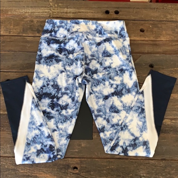 Hollister Yoga 🧘♀️ Workout Soft Leggings NWT - Picture 5 of 8